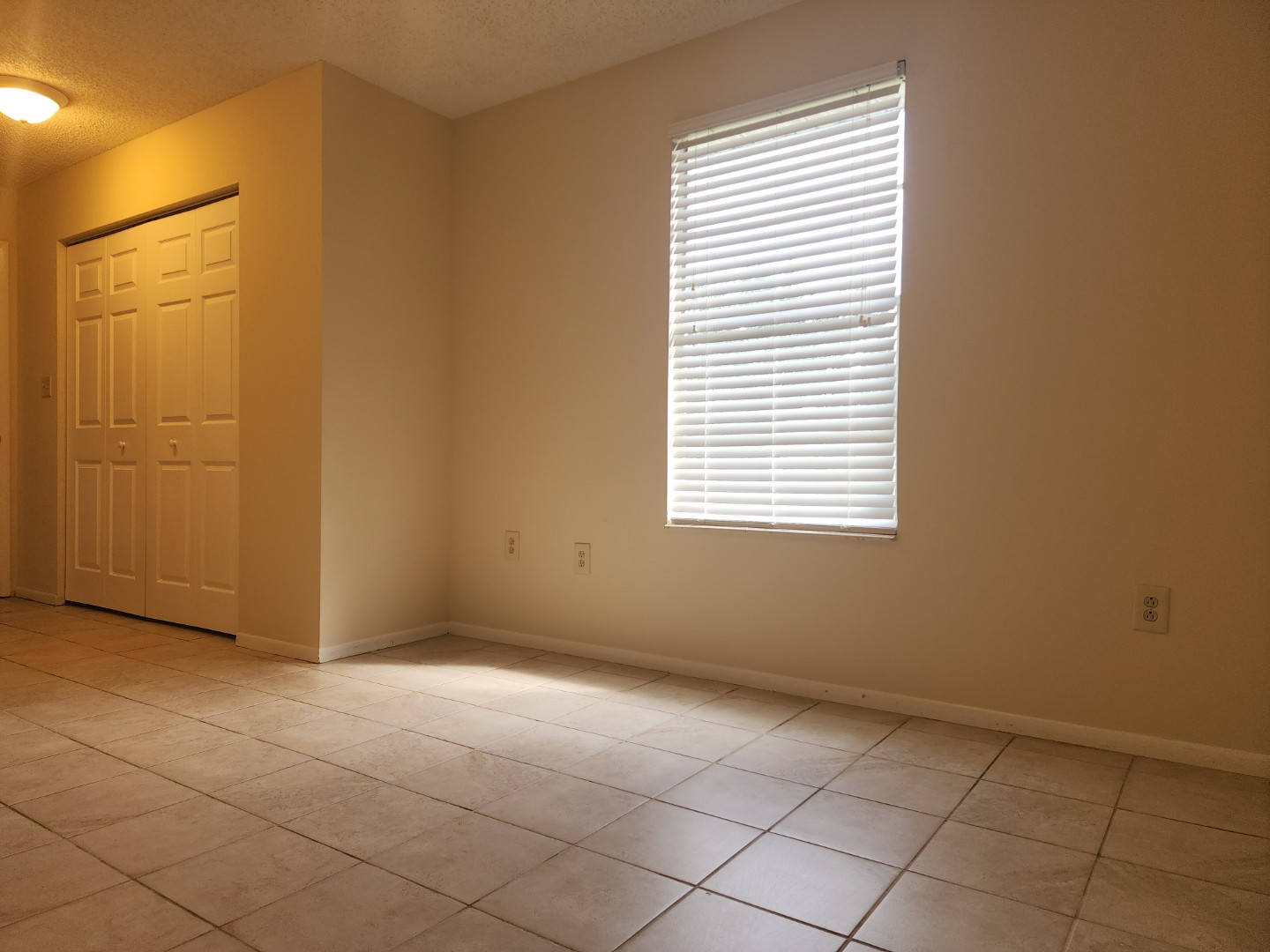 130-bedroom - main 2